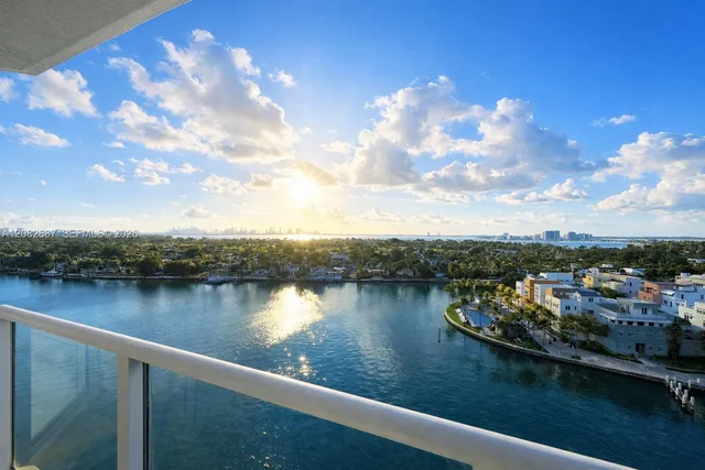 2-bedroom rental at 5900 Collins Avenue #1405, Miami Beach