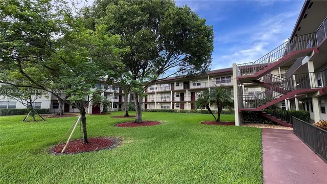 1-bedroom rental at 150 SW 134th Way #208R, Pembroke Pines