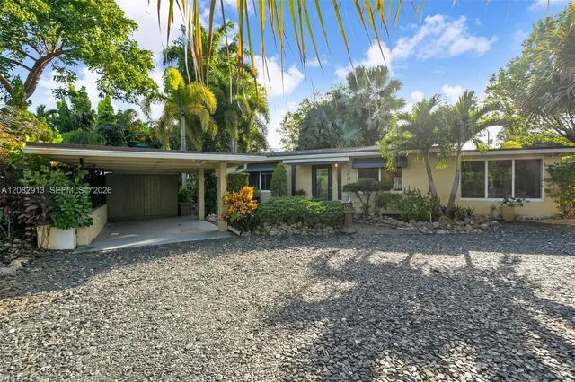 3-bedroom rental at 100 NE 26th Drive #100, Wilton Manors