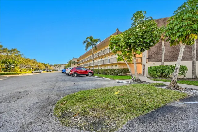 1-bedroom rental at 1801 NW 75th Avenue #305, Plantation