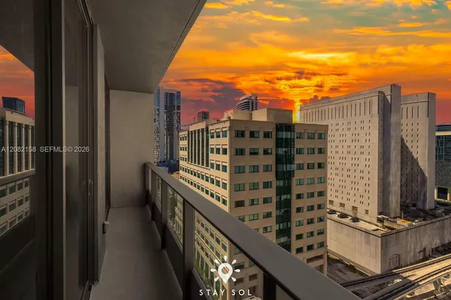 1-bedroom rental at 121 NE 5th Street #1706, Miami