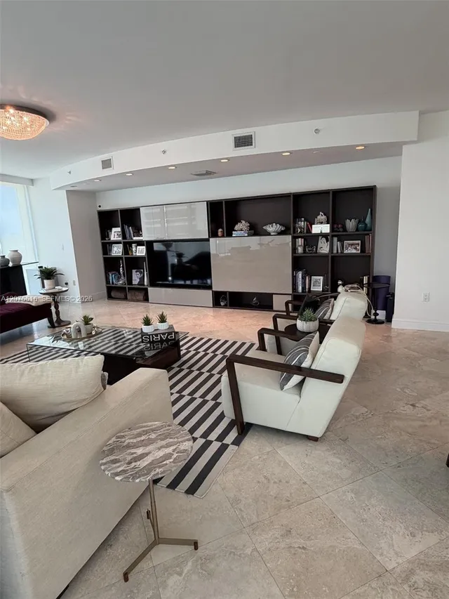 3-bedroom rental at 19955 NE 38th Court #606, Aventura
