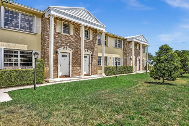 2-bedroom home at 60 SW 5TH Avenue #0050, Boca Raton