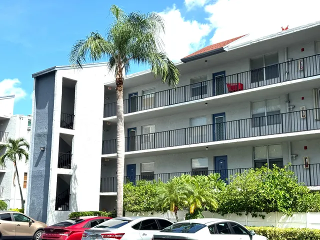 2-bedroom home at 14701 Cumberland Drive, Delray Beach