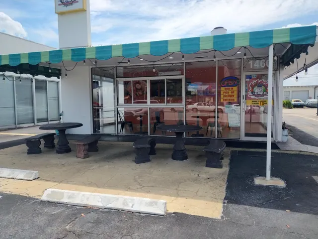 Commercial at 1460 10th Street, Lake Park
