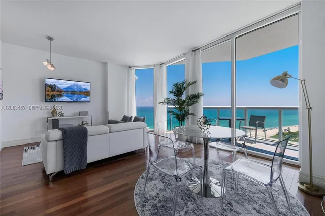 1-bedroom home at 6515 Collins Avenue #1405, Miami Beach