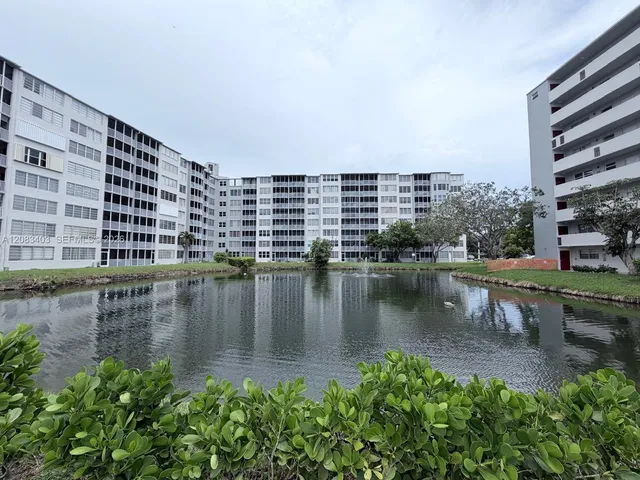 1-bedroom rental at 1780 NE 191st Street #712-2, Miami
