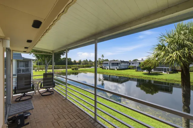 2-bedroom home at 273 Saxony F, Delray Beach