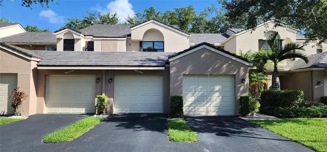 2-bedroom rental at 9862 NW 1ST Court #9862, Plantation