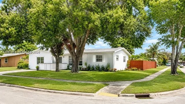 5-bedroom home at 6921 NW 5th Court, Margate
