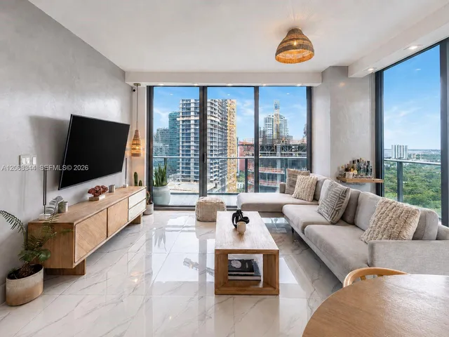3-bedroom home at 1300 S Miami Avenue #2006, Miami