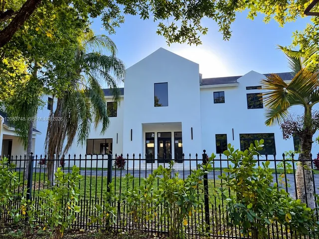 6-bedroom home at 5455 SW 60th Court, Miami