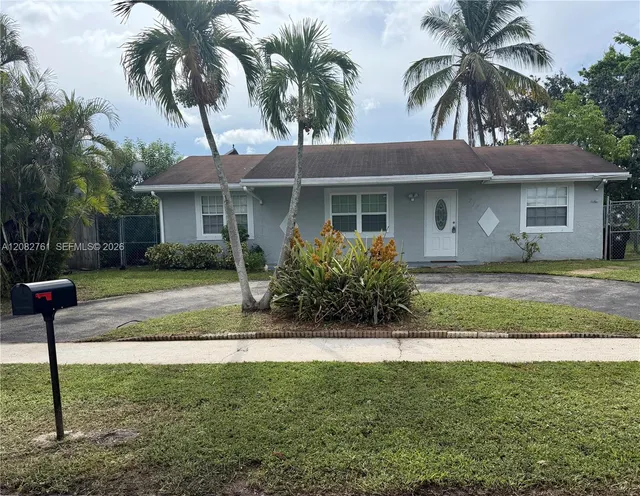 3-bedroom rental at 717 SW 79th Avenue, North Lauderdale