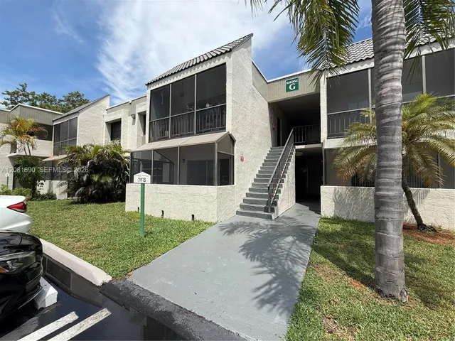 1-bedroom rental at 7913 SW 104th Street #105-G, Miami