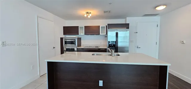 1-bedroom rental at 1900 N Bayshore Drive #1617, Miami