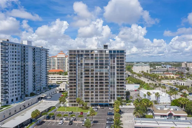 2-bedroom rental at 3031 N Ocean Boulevard #305, Fort Lauderdale