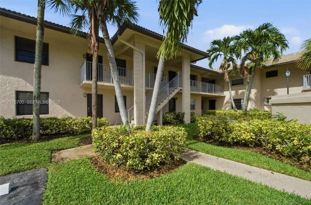 2-bedroom home at 5510 Lakeside Drive #108, Margate