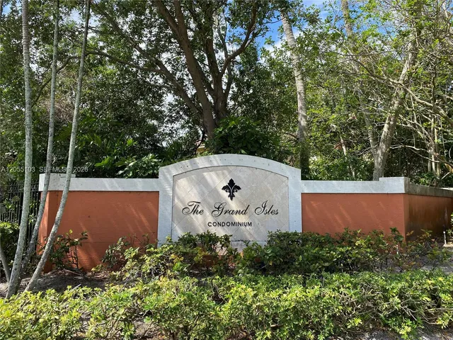 2-bedroom home at 4177 N Haverhill Road #808, West Palm Beach