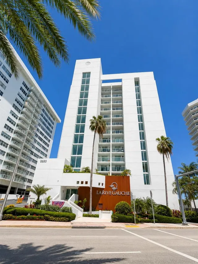 2-bedroom rental at 5880 Collins Avenue #903, Miami Beach