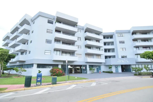 2-bedroom rental at 7300 Wayne Avenue #419, Miami Beach