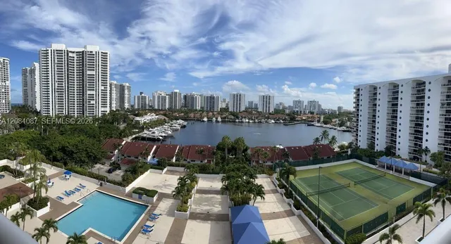 2-bedroom rental at 3640 Yacht Club #1807, Aventura
