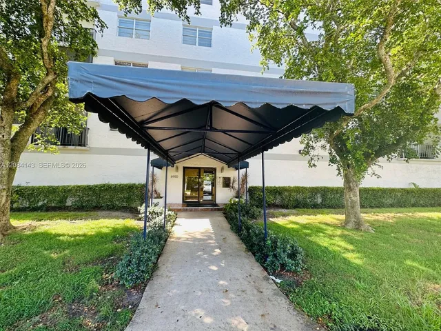 1-bedroom rental at 8950 NE 8th Avenue #203, Miami
