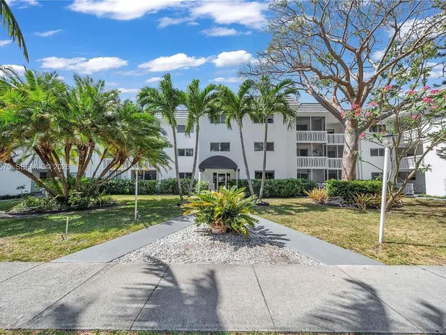 1-bedroom rental at 200 Galen Drive #308, Key Biscayne