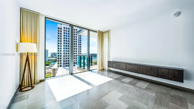 1-bedroom home at 68 SE 6th Street #1605, Miami