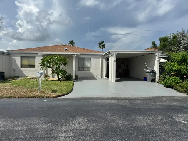 2-bedroom rental at 14858 Wildflower Lane, Delray Beach