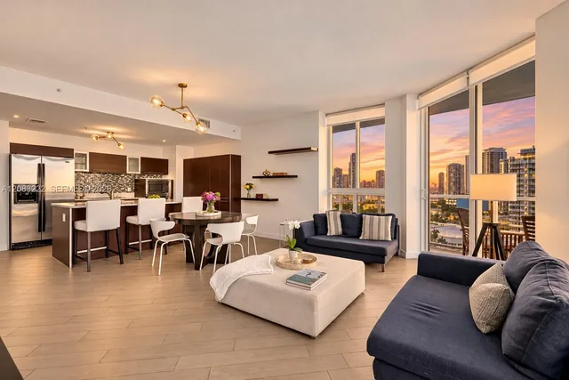 2-bedroom home at 1900 N Bayshore Drive #1518, Miami