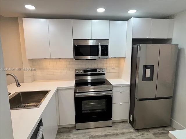 2-bedroom home at 10304 Sunrise Lakes Boulevard #209, Sunrise