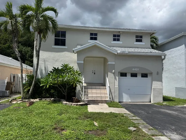 3-bedroom rental at 4421 SW 72nd Terrace, Davie