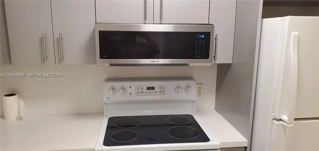 2-bedroom rental at 400 SW 134th Way #102F, Pembroke Pines