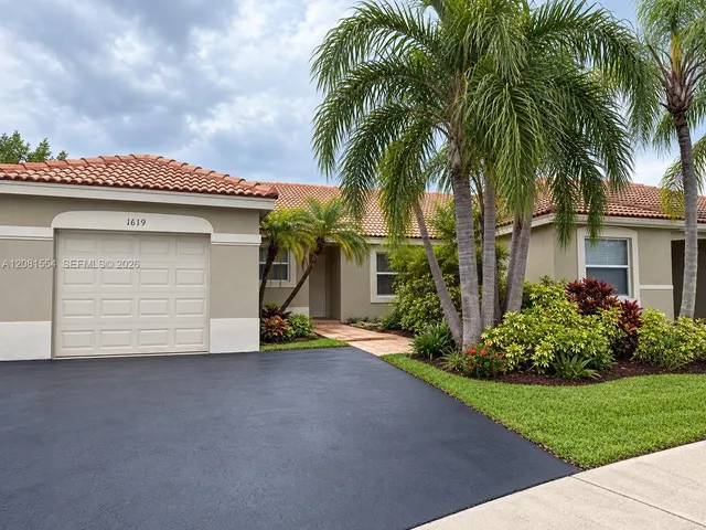 2-bedroom home at 1619 Orion Lane, Weston
