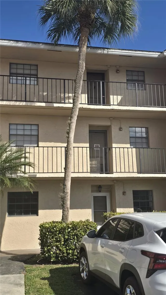 2-bedroom home at 3351 NW 85th Avenue #316, Coral Springs