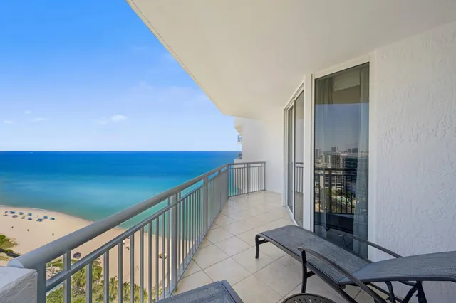 1-bedroom home at 17375 Collins Avenue #2406, Sunny Isles Beach