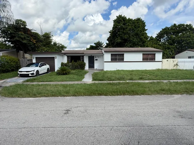3-bedroom home at 761 NW 183RD Drive, Miami Gardens