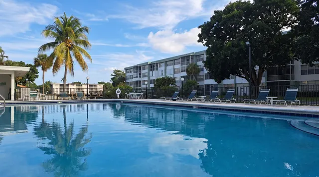 1-bedroom home at 2771 Taft Street #302, Hollywood