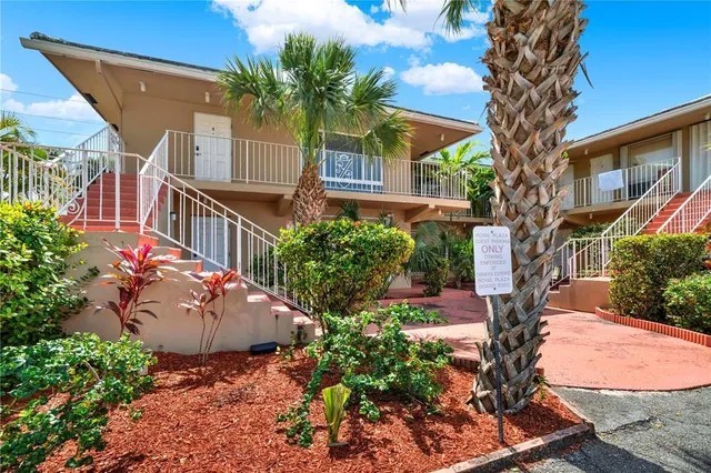 2-bedroom rental at 2864 NE 32nd Street #7, Fort Lauderdale