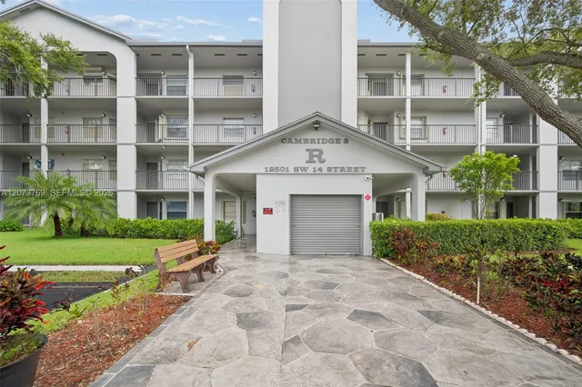 2-bedroom home at 12501 SW 14th Street #401R, Pembroke Pines