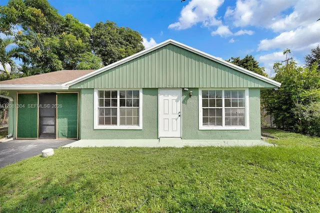 3-bedroom rental at 3541 NW 7th Place #3541, Lauderhill