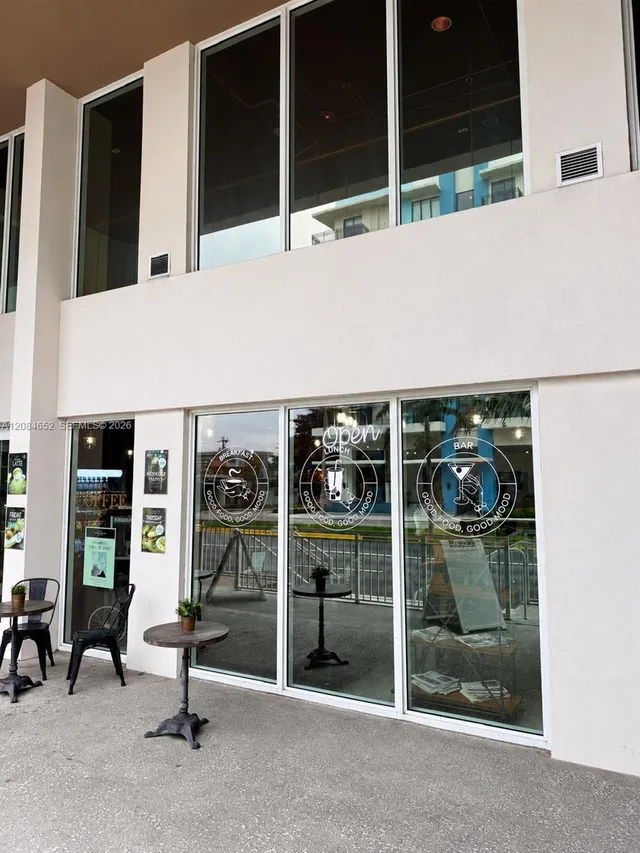 Commercial at 180 E Dania Beach Boulevard, Dania Beach