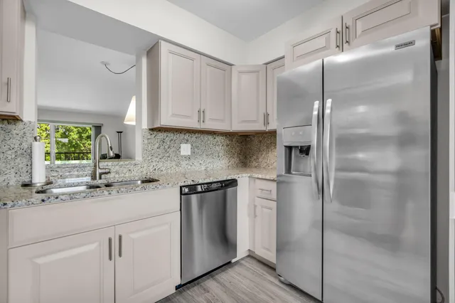 2-bedroom home at 7267 HUNTINGTON Lane #403, Delray Beach
