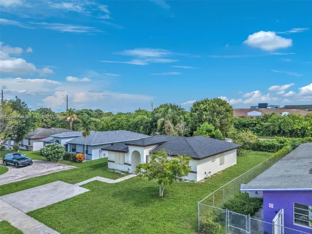 3-bedroom home at 370 NW 14th Street, Pompano Beach
