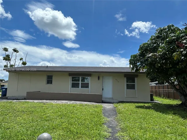 3-bedroom home at 3270 NW 196th Lane, Miami Gardens