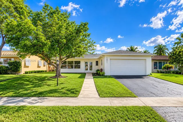 3-bedroom home at 1801 N 54th Avenue, Hollywood