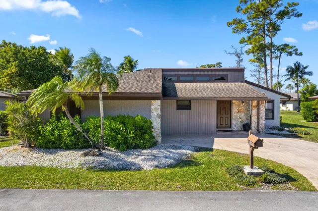 3-bedroom home at 7811 BEECHFERN Circle #26, Tamarac