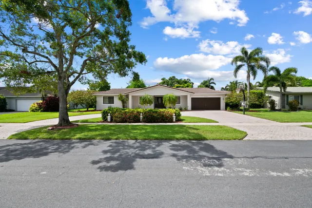 4-bedroom home at 5720 SW 7th Street, Plantation