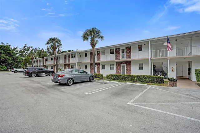 1-bedroom home at 2475 W Golf Boulevard #244, Pompano Beach