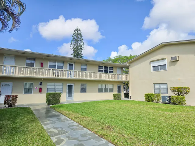 2-bedroom home at 291 Norwich M, West Palm Beach